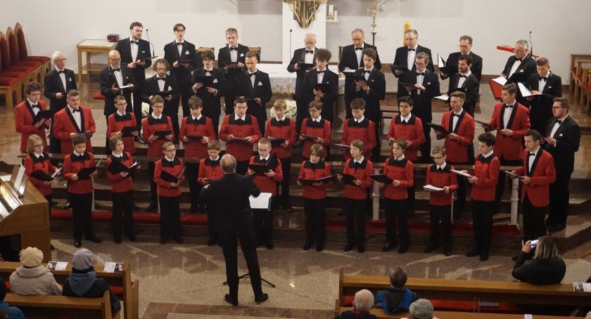 Koncert Poznańskich Słowików w Złotowie