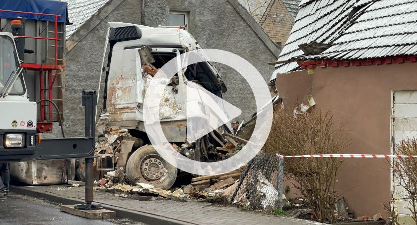 Zobaczcie wideo z akcji po wypadku w miejscowości Górzna