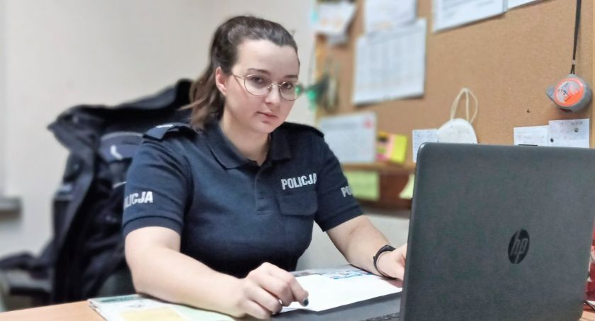 Zaparowane szyby zdradziły pijanego kierowcę