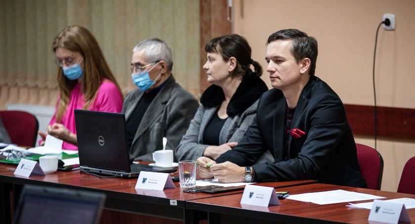 Radni coraz bogatsi, a ludzie z coraz większymi problemami