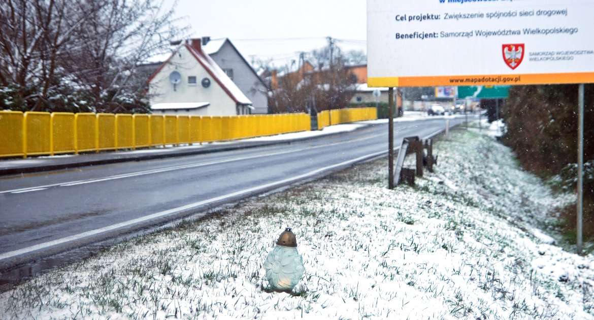 Ludzie chcą ograniczenia prędkości i chodnika