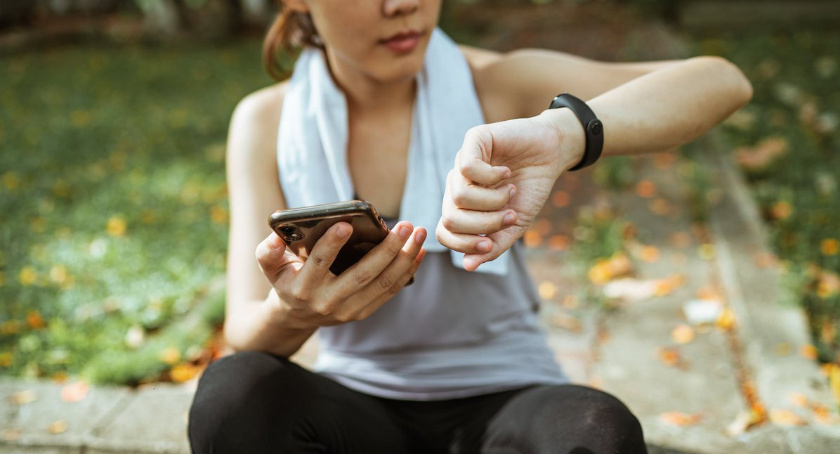 Dlaczego warto kupić smartwatch?