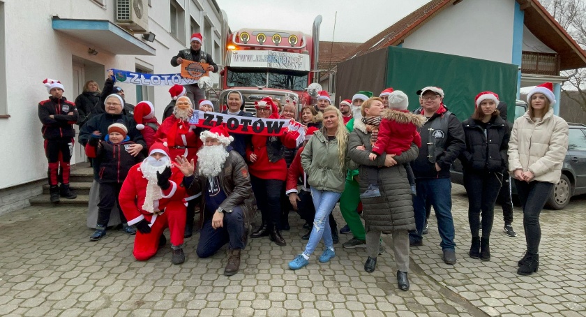 Święci Mikołajowie w złotowskim hospicjum