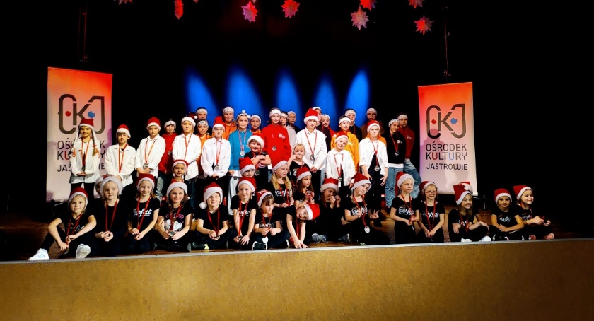 Świąteczne show Szkoły Tańca i Sportu Perfect - Jastrowie