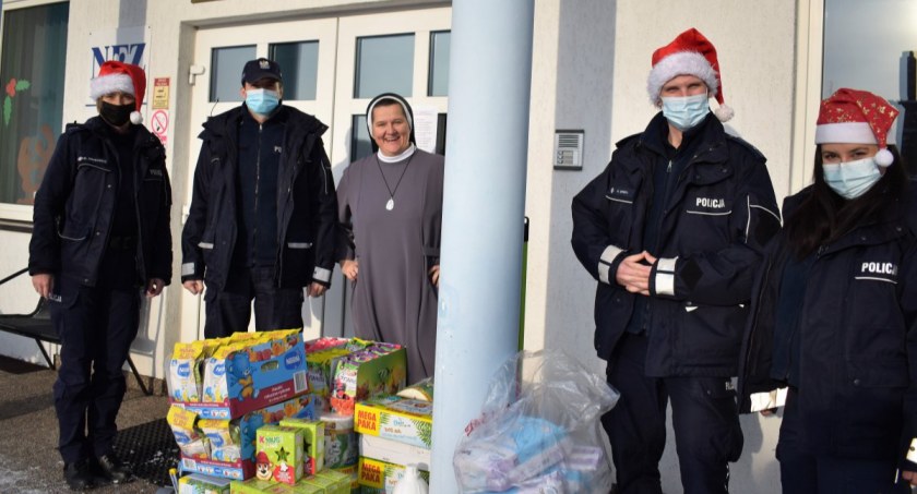 Złotowscy policjanci wsparli dzieci ze złotowskiego hospicjum