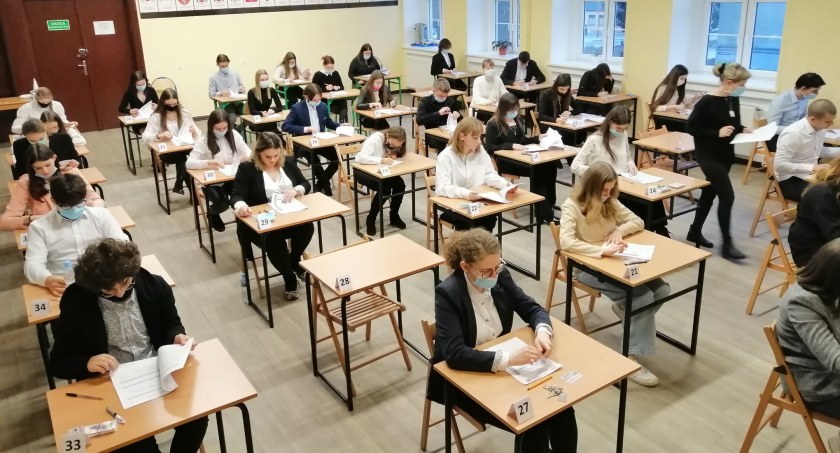 Matury próbne w złotowskim Ekonomie