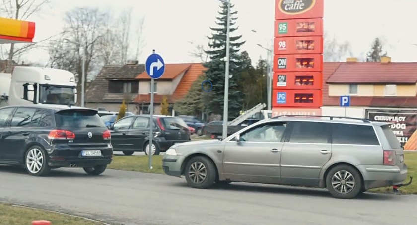 Trwa szturm na stacje paliw [WIDEO]