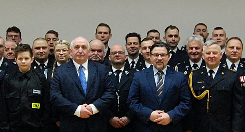 Ponad 60 akcji w dwa miesiące