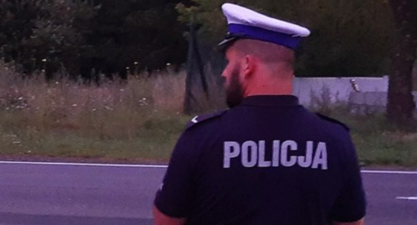 Nietrzeźwy, ale bardzo pomocny kierowca zatrzymany przez policję