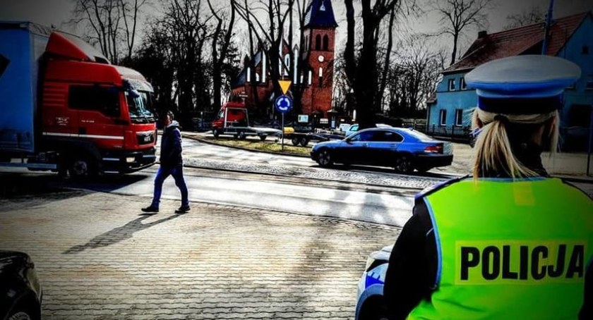 46 wykroczeń i 26 mandatów