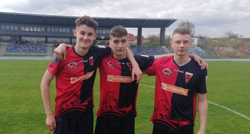 Spartanie nie spuszczają z tonu