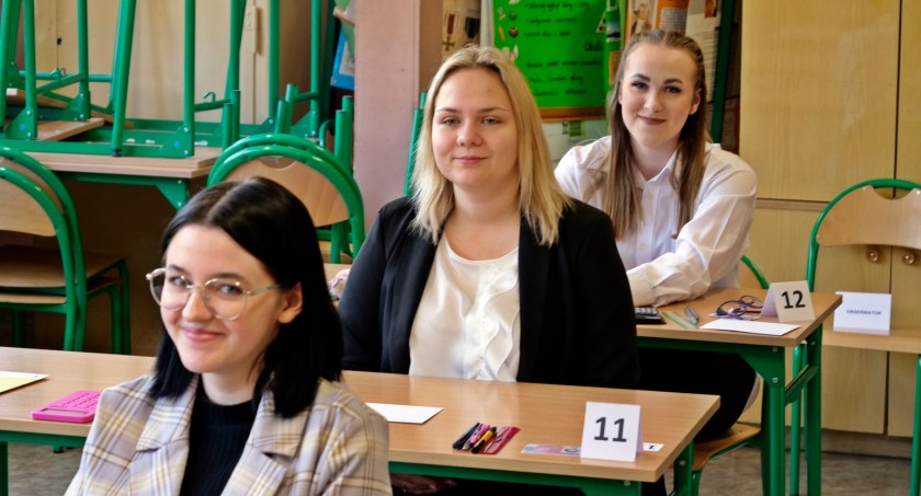 Kolejny dzień matur - dziś 170 minut z Królową Nauk
