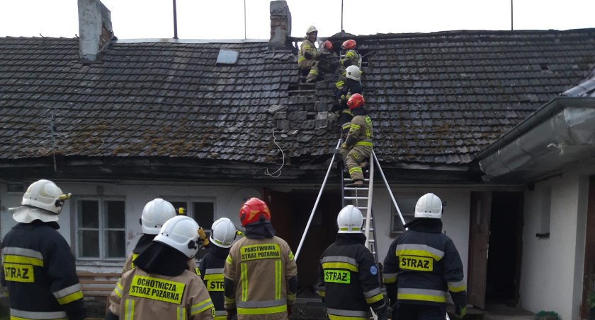 Pożar poddasza w Łąkie