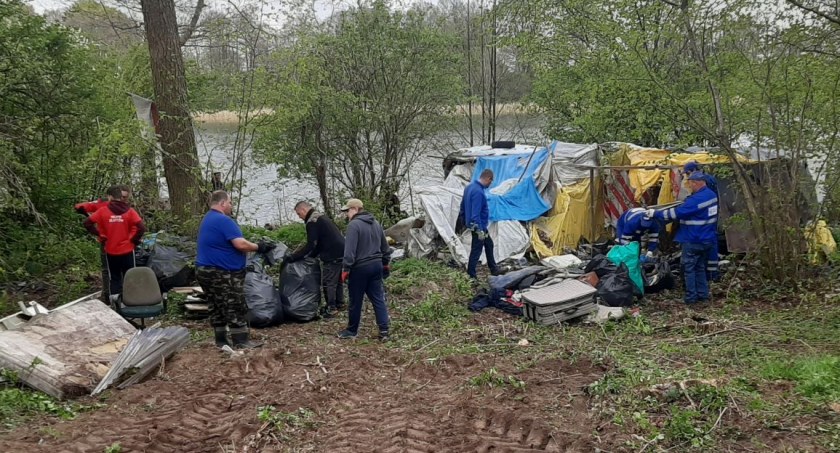 Wielkie sprzątanie nad Zaleskim