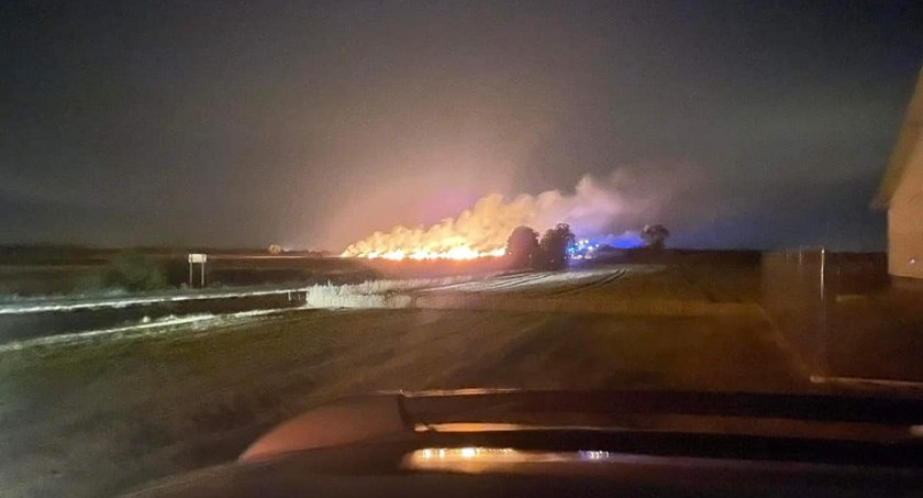 Nocny pożar zboża w Kijaszkowie