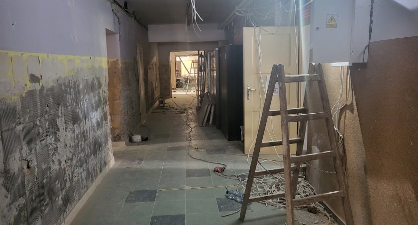 Trwa remont w złotowskim ogólniaku