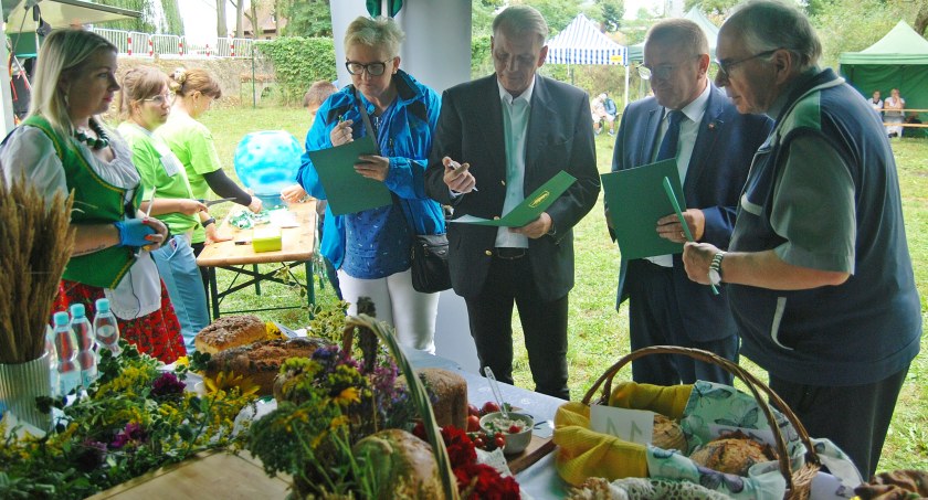 Święto Chleba w Ratajach - gm. Łobżenica