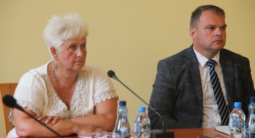 Ile Starostwo w Złotowie wydało na zakupach?