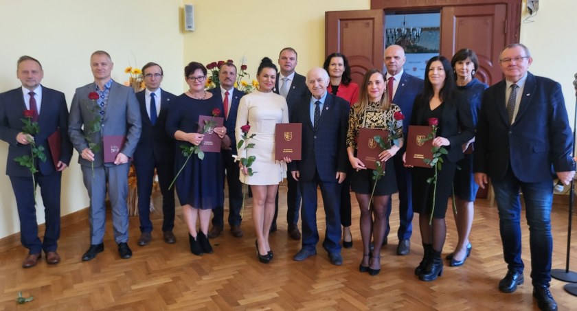 Powiatowe nagrody z okazji Dnia Edukacji Narodowej