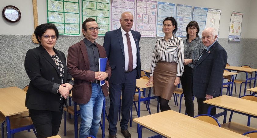 Zarząd powiatu z wizytą w złotowskim Ogólniaku