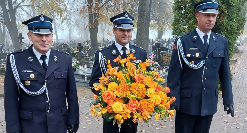 Strażacy z Luchowa uczcili pamięć zmarłych kolegów