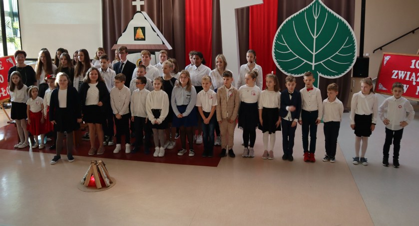 Święto Niepodległości w Szkole Podstawowej w Radawnicy