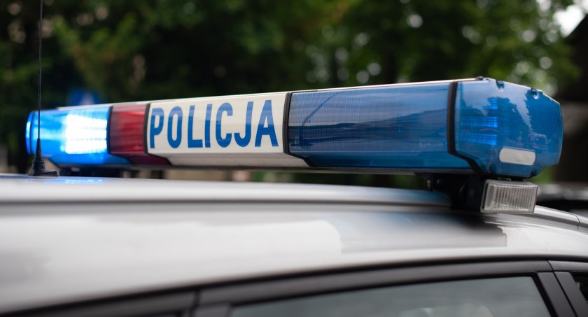 Nieudana ucieczka przed policyjną kontrolą. Kierujący z pięcioma zakazami prowadzenia pojazdów