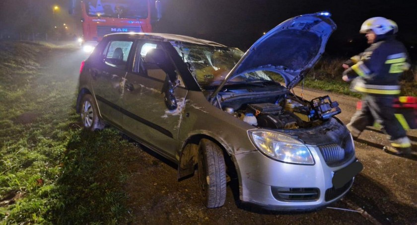 Kolizja koło Podróżnej. Kierowca zasnął za kierownicą