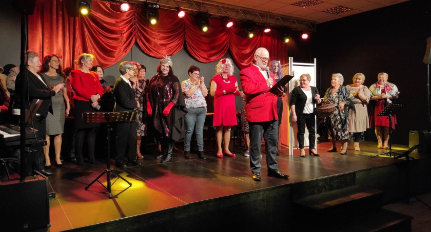 Andrzejkowy Wieczór Kabaretowy w Okonku
