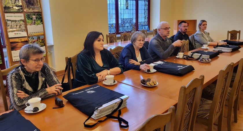 Doceniono fotografów z powiatu złotowskiego. Starostwo ma już nowy kalendarz