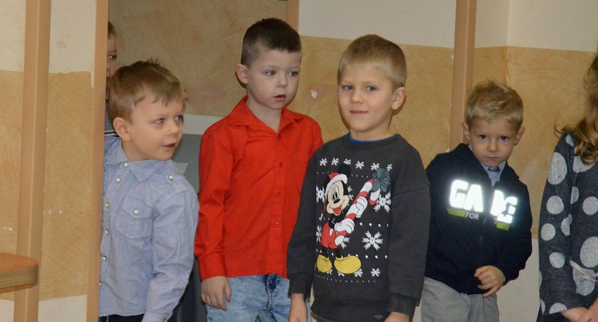 Wigilia w Starej Wiśniewce i awans nauczycielki przedszkola