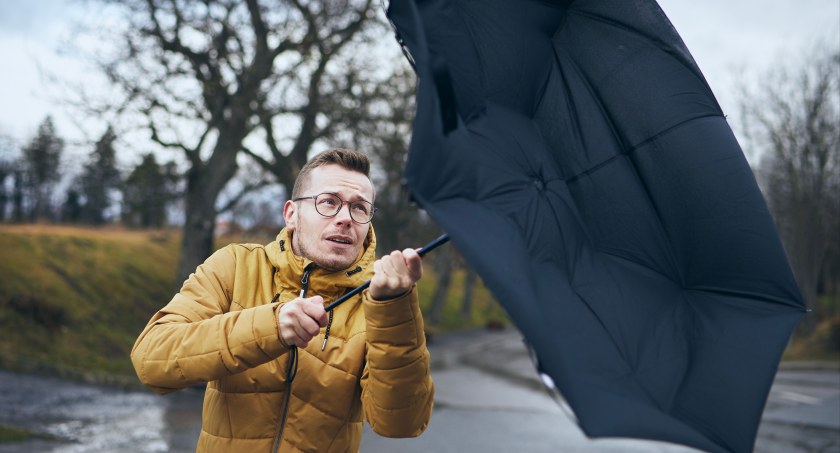 UWAGA! Ostrzeżenie przed silnym wiatrem