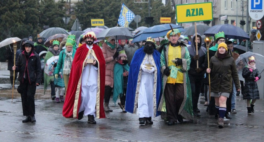 Orszak Trzech Króli przemaszerował ulicami Złotowa
