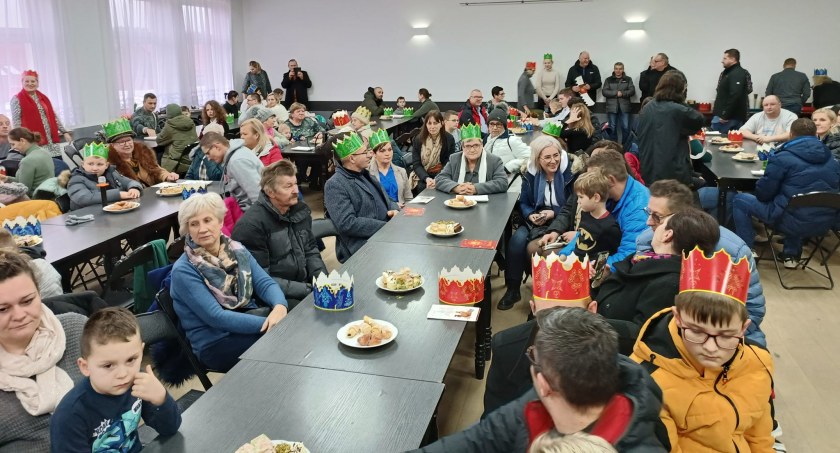 Orszak Trzech Króli oraz jasełka w Świętej