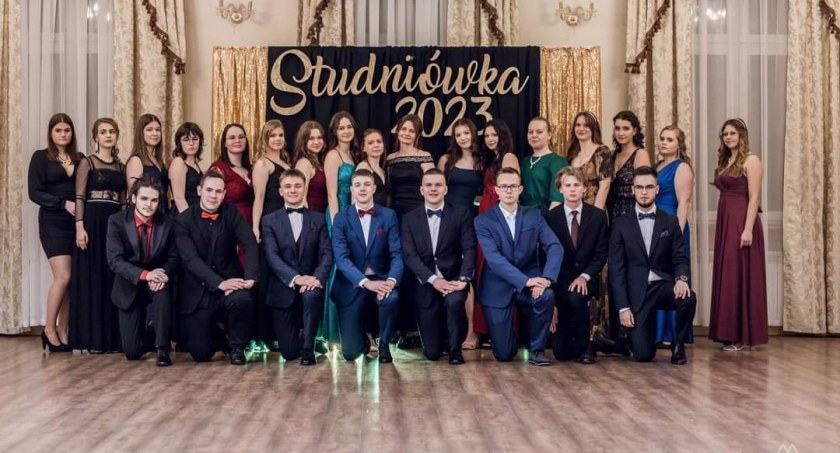 Studniówka w I LO w Złotowie 