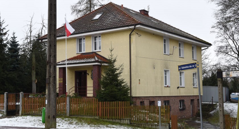 Ksiądz na kolędzie, złodzieje na plebanii