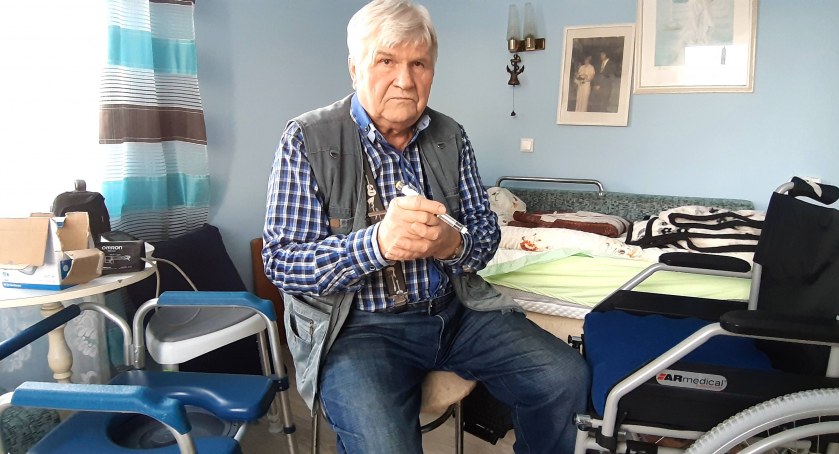Edward Frydryczek został sam jak palec z ciężko chorą żoną