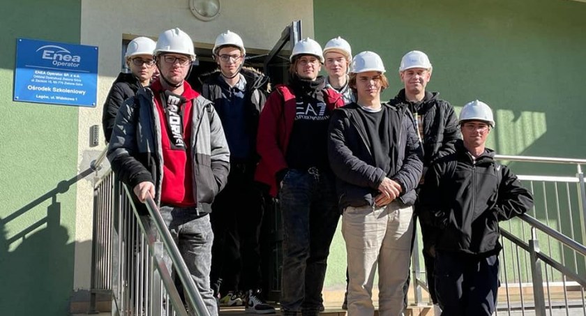 Uczniowie CKZiU na szkoleniu w Łagowie. Uczyli się wykonywać ryzykowne czynności