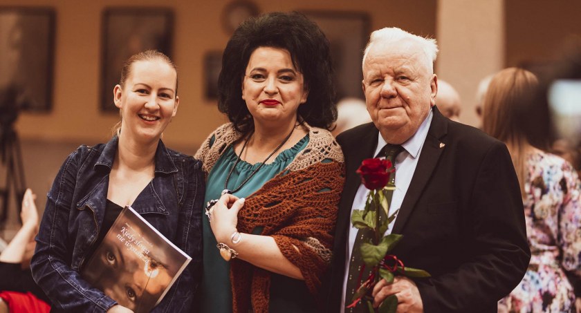 Wernisaż twórczości Anny Druszcz i Marzeny Żak w Wielkim Buczku