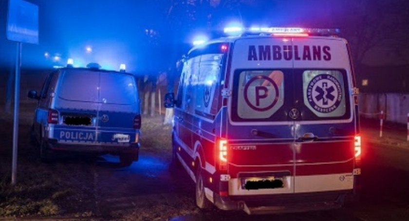 Mężczyzna zasłabł i przestał oddychać. Uratowali go policjanci z Okonka