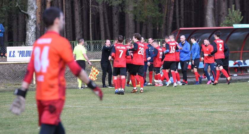 Polonia wygrywa z Radwanem. Fertikowski show