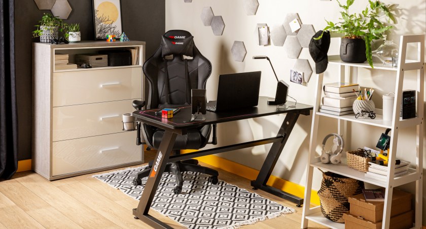 Sprawdzamy opinie klientów Salonów Agata o tym, jak urządzić ergonomiczne domowe biuro