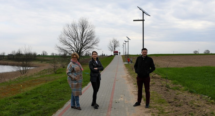 Budowa oświetlenia na zakrzewskiej promenadzie już na finiszu