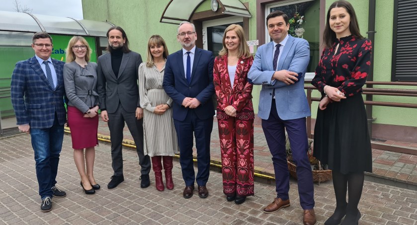 Minister Zdrowia Adam Niedzielski w Złotowie na spotkaniu z szefostwem Fundacji Złotowianka