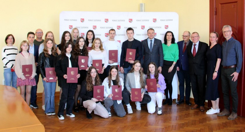Nagrody Powiatu Złotowskiego dla najlepszych młodych sportowców 