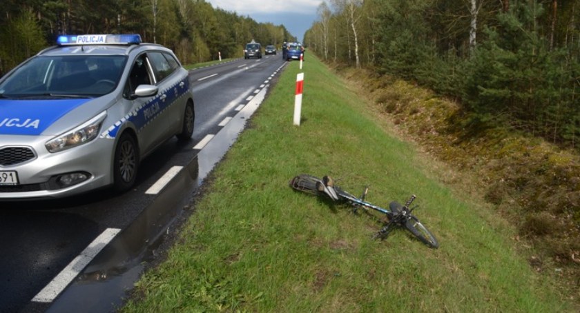 Skórka: Potrącenie rowerzysty. Mężczyzna zabrany do szpitala
