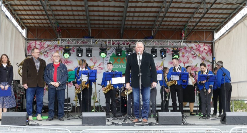 W Starej Wiśniewce zakwitły wiśnie