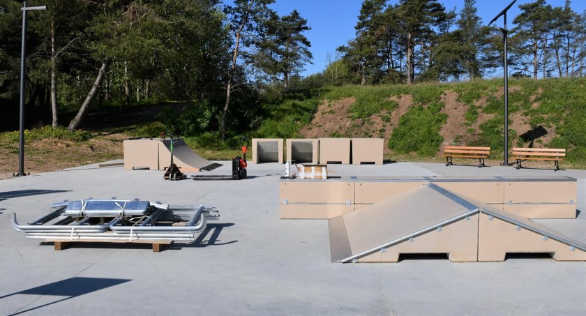 Nowe urządzenia w zakrzewskim skateparku