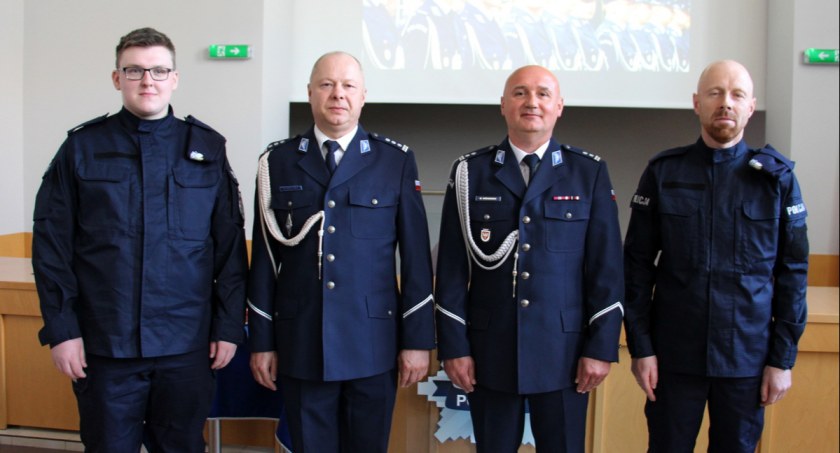 Dwóch nowych policjantów na służbie w Złotowie