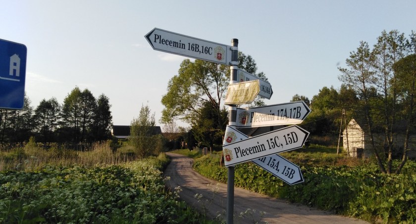 Kto zniszczył znaki w Pleceminie?